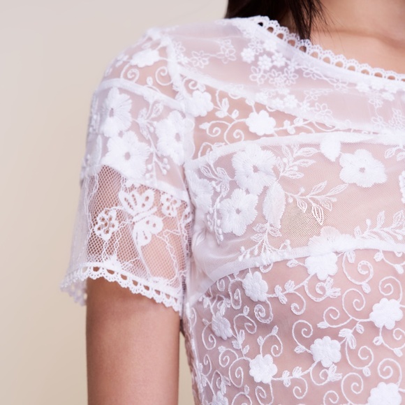 Danielle Guizzo Calais Blouse Lace Top - Size XS NWT - Picture 4 of 7